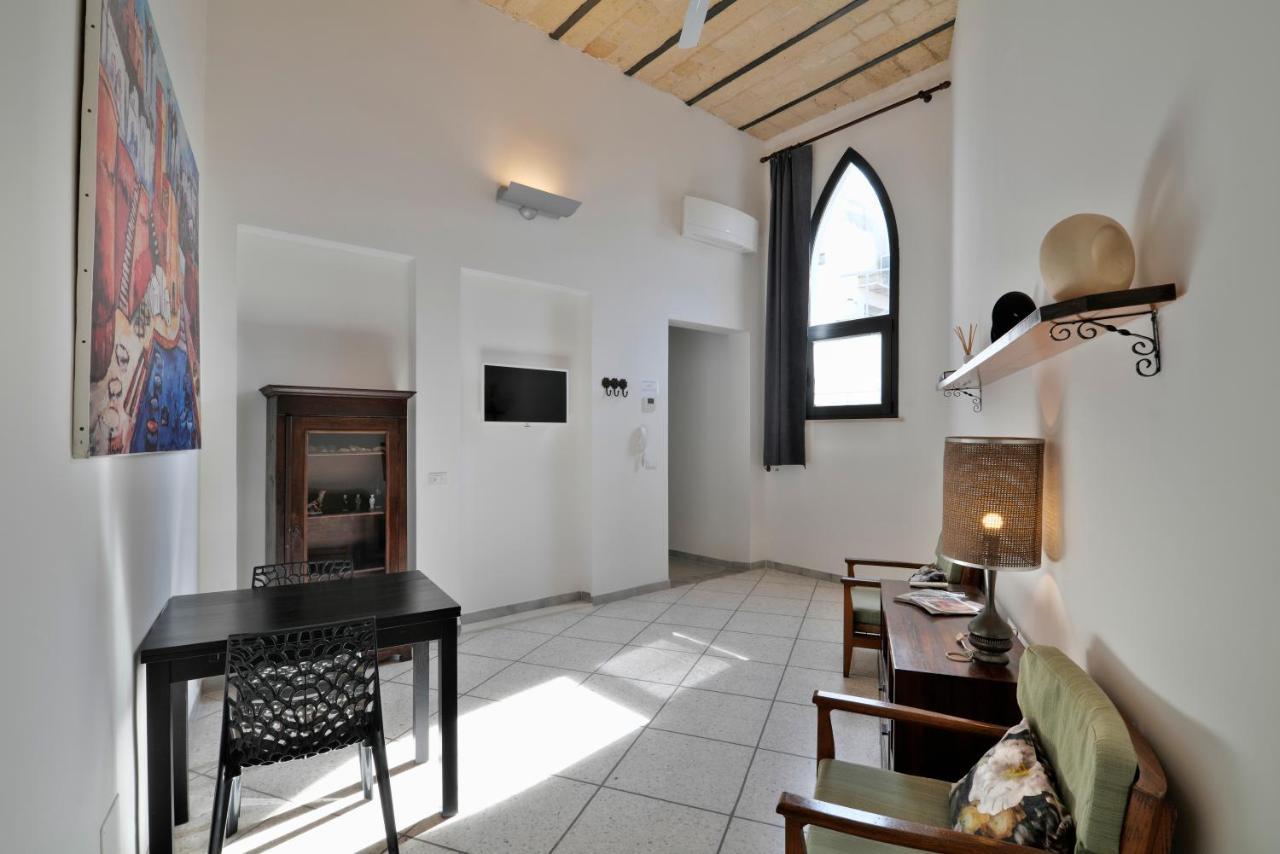 Palazzo Rollo Bed & Breakfast Lecce Eksteriør bilde