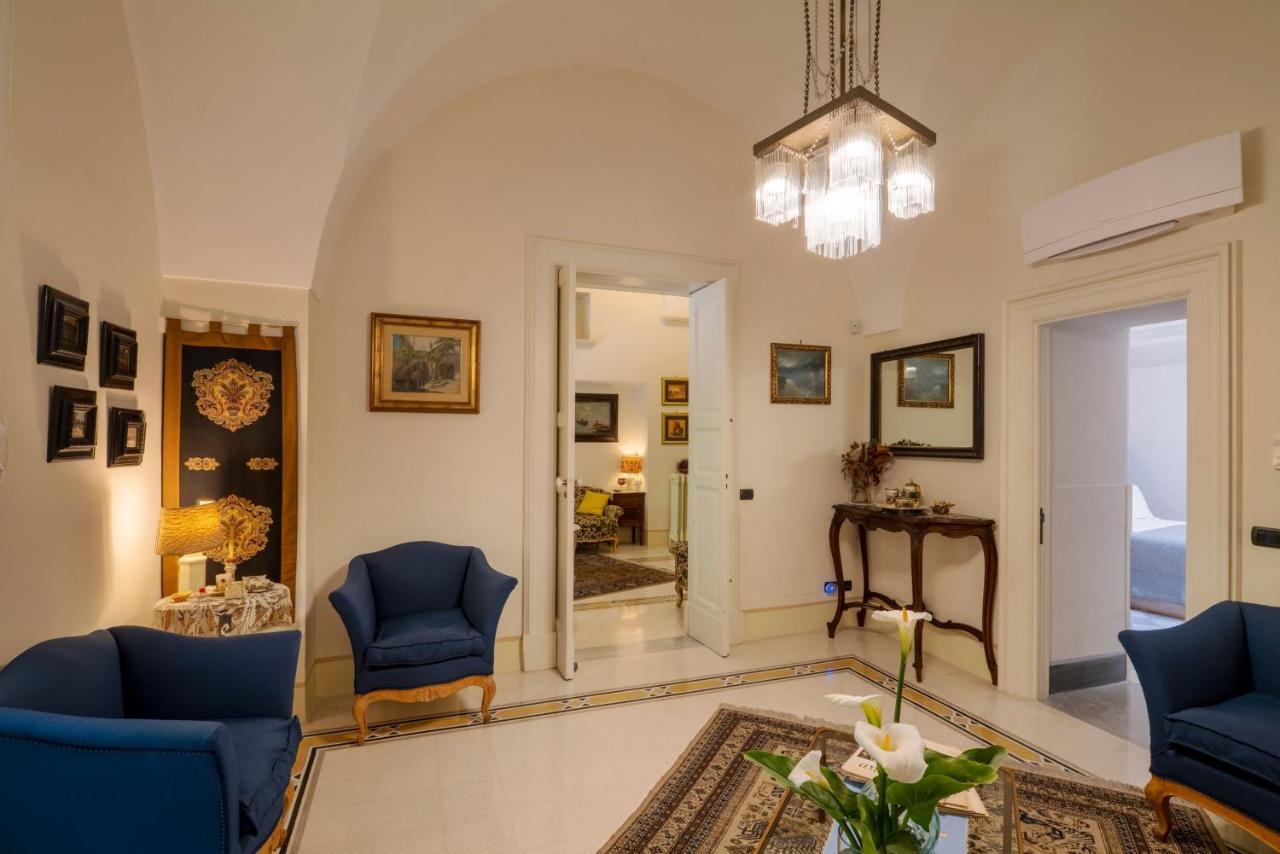 Palazzo Rollo Bed & Breakfast Lecce Eksteriør bilde