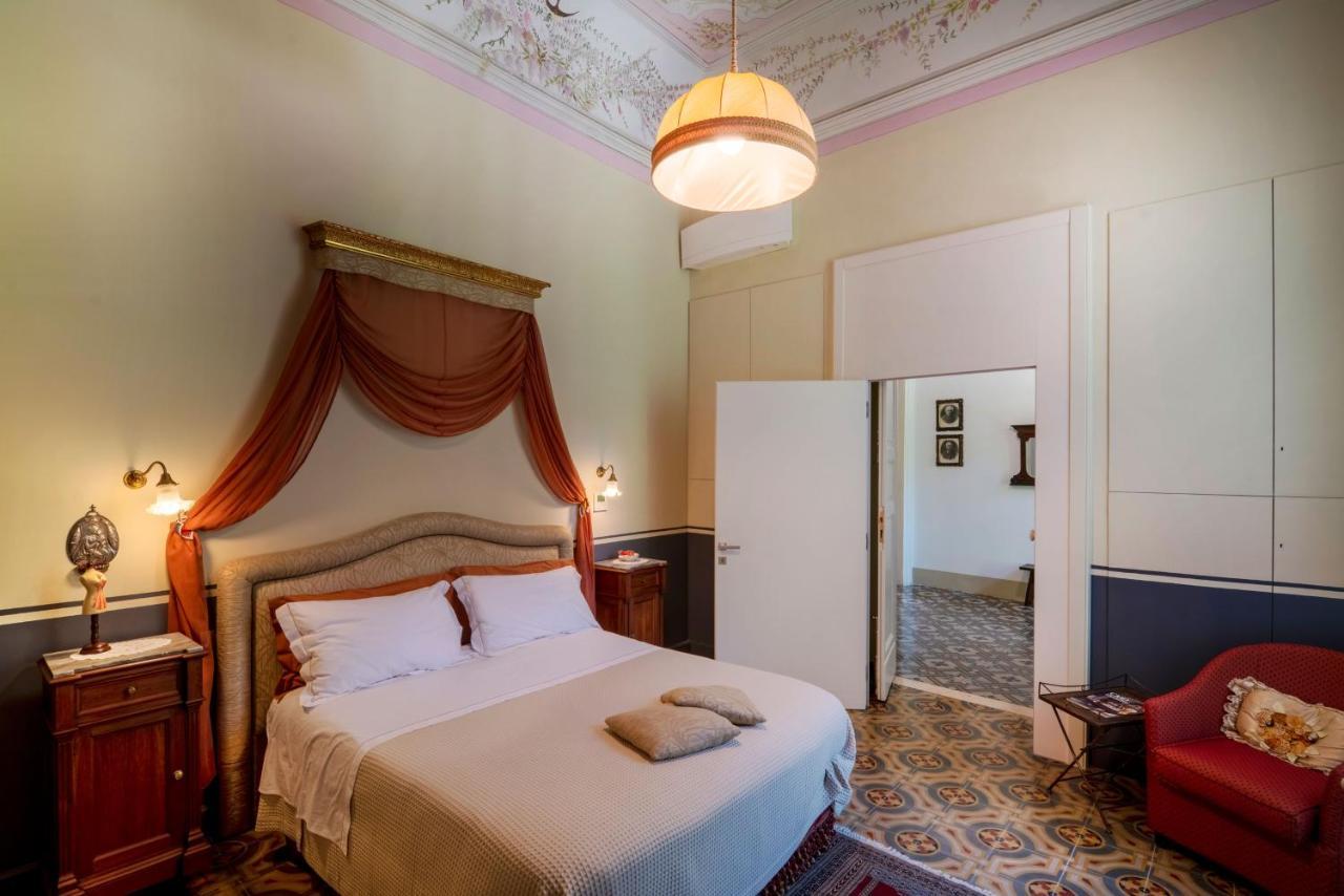 Palazzo Rollo Bed & Breakfast Lecce Eksteriør bilde