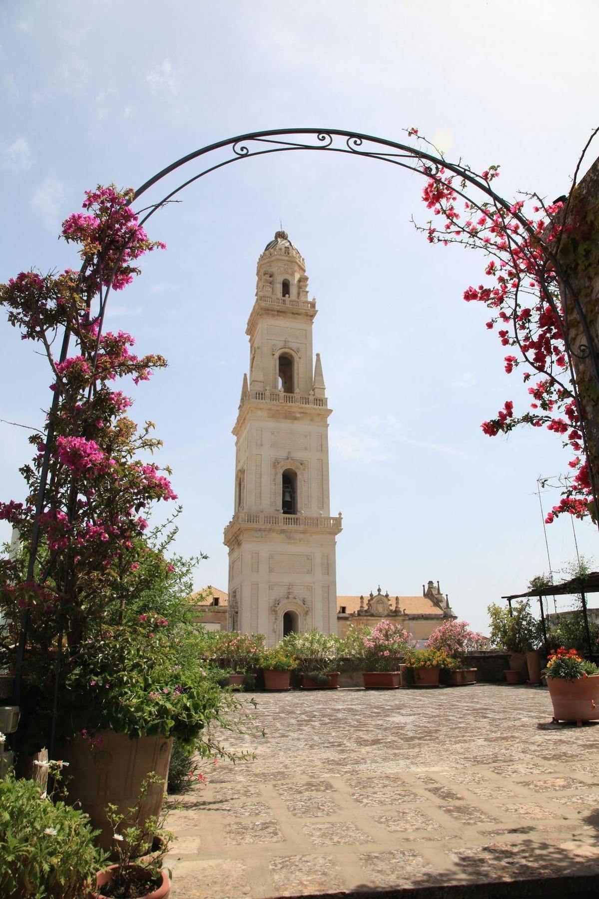 Palazzo Rollo Bed & Breakfast Lecce Eksteriør bilde